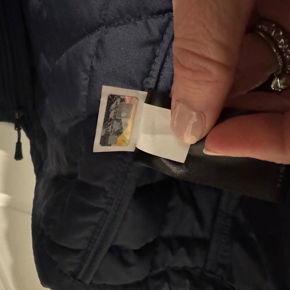The North Face Men's Navy Puffer Jacket Medium - Picture 7 of 8
